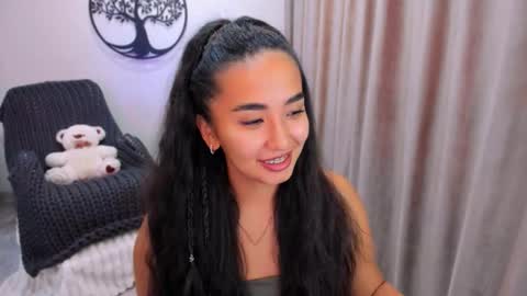 Snapshot of worldofkim chatting on 10-13-25, 06:24 dudetta Kim online show from 10-13-25, 06:24
