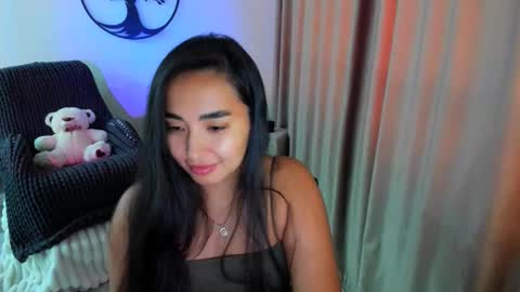 Snapshot of worldofkim chatting on 10-17-25, 08:06 dudetta Kim online show from 10-17-25, 08:06