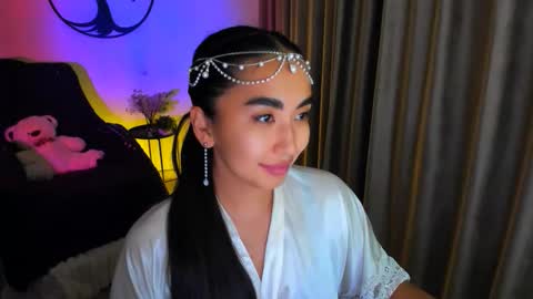 Snapshot of worldofkim chatting on 11-23-25, 08:19 dudetta Kim online show from 11-23-25, 08:19