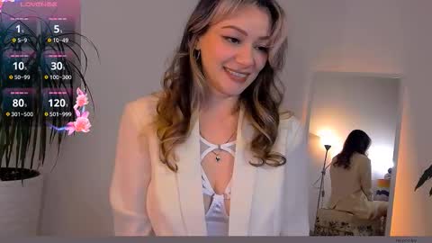 Snapshot of worldsbaby chatting on 10-25-25, 02:35 worldsbaby online show from 10-25-25, 02:35