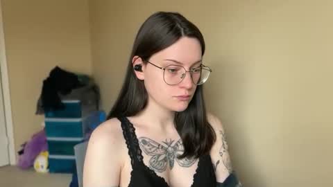 Lucina online show from 02-20-25, 06:24