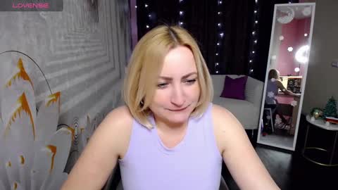 Snapshot of wow_co chatting on 01-09-25, 05:22 wow_co online show from 01-09-25, 05:22