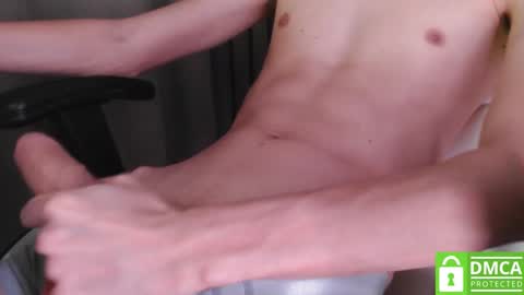 Snapshot of wow_david chatting on 02-18-25, 02:27 David online show from 02-18-25, 02:27