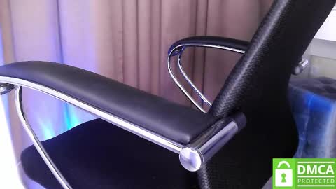 Snapshot of wow_david chatting on 11-08-25, 09:46 David online show from 11-08-25, 09:46