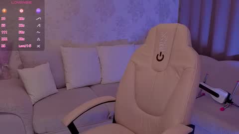 Kate online show from 11-06-25, 02:23