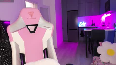 Emi online show from 01-07-26, 06:10