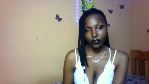 Snapshot of wren_7 chatting on 11-24-25, 11:21 wren 7 online show from 11-24-25, 11:21