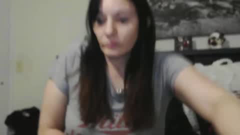 Snapshot of wrenleigh chatting on 02-20-25, 09:33 Crystal Lake online show from 02-20-25, 09:33