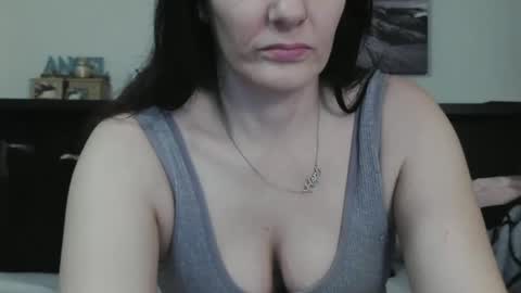 Snapshot of wrenleigh chatting on 02-26-25, 06:04 Crystal Lake online show from 02-26-25, 06:04
