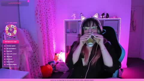 Wren Valentine online show from 11-22-25, 09:41