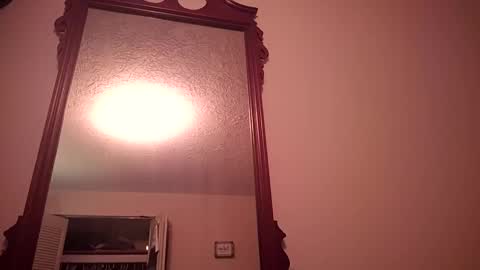 Snapshot of wribry83 chatting on 10-21-25, 06:14 wribry83 online show from 10-21-25, 06:14