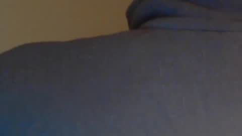 Wuki online show from 12-28-24, 03:48