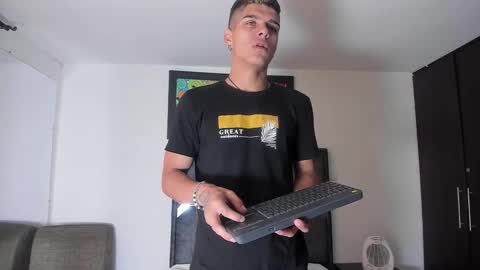 wyatt online show from 10-29-25, 12:18