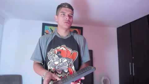 wyatt online show from 11-02-25, 01:35