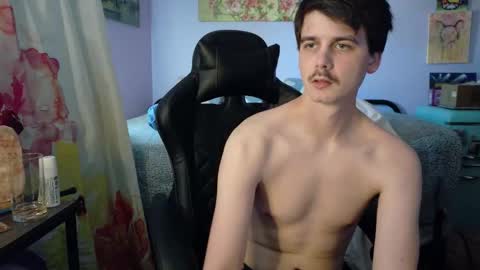 Wyatt online show from 10-25-25, 07:08