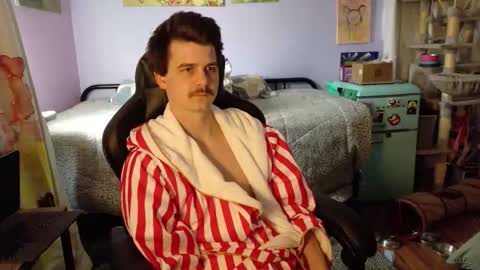 Wyatt online show from 11-07-25, 06:19