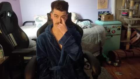 Wyatt online show from 11-27-25, 05:37