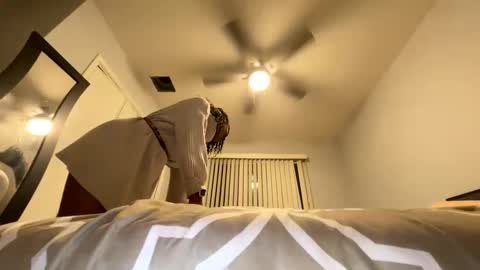 Snapshot of wynterheat chatting on 02-20-25, 12:47 Wynter Heat online show from 02-20-25, 12:47