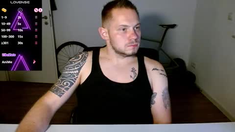 x19marco93x online show from 12-18-25, 07:31