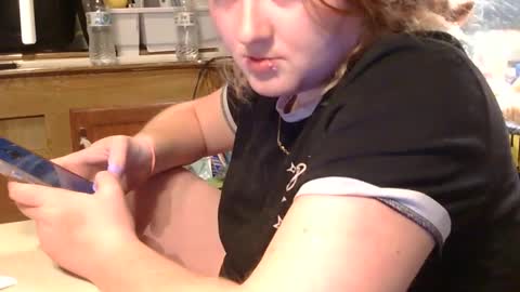 x2kayx2 online show from 02-04-26, 01:11