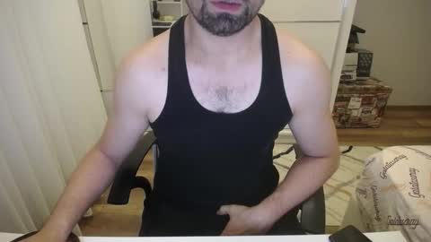 Snapshot of x_____0_____x chatting on 12-15-25, 11:09 Mr. Lonely online show from 12-15-25, 11:09