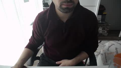 Snapshot of x_____0_____x chatting on 01-10-26, 10:28 Mr. Lonely online show from 01-10-26, 10:28