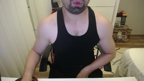 Snapshot of x_____0_____x chatting on 01-16-26, 10:14 Mr. Lonely online show from 01-16-26, 10:14