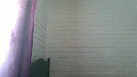 Snapshot of x_andrescam chatting on 01-08-25, 08:07 x_andrescam online show from 01-08-25, 08:07