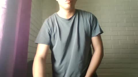 Snapshot of x_andrescam chatting on 10-08-25, 08:17 x_andrescam online show from 10-08-25, 08:17