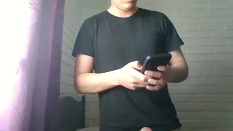 Snapshot of x_andrescam chatting on 10-13-25, 08:20 x_andrescam online show from 10-13-25, 08:20