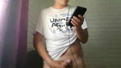 Snapshot of x_andrescam chatting on 11-17-25, 07:41 x_andrescam online show from 11-17-25, 07:41