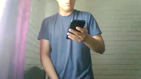 Snapshot of x_andrescam chatting on 11-29-25, 03:48 x_andrescam online show from 11-29-25, 03:48