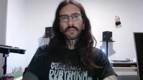 Snapshot of x_dr4ma_x chatting on 10-24-25, 11:50 xdramax online show from 10-24-25, 11:50