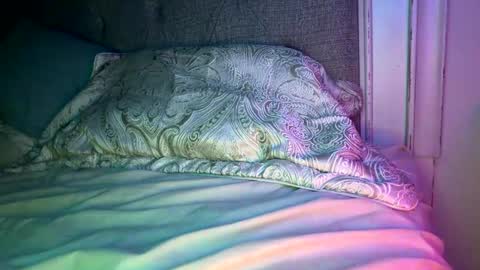 Mariah  online show from 10-26-25, 01:55