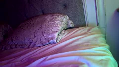 Mariah  online show from 11-02-25, 02:47