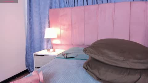 Snapshot of x_milu chatting on 02-03-25, 01:19 x_milu online show from 02-03-25, 01:19