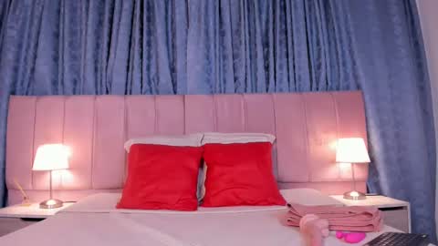 Snapshot of x_milu chatting on 02-25-25, 06:31 x_milu online show from 02-25-25, 06:31