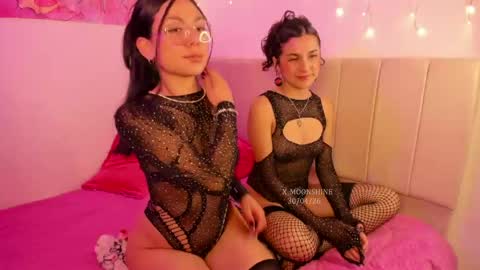 Snapshot of x_moonshine chatting on 05-01-26, 04:28 s s s online show from 05-01-26, 04:28