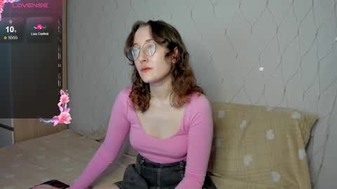 Snapshot of x_purr_agatha_x chatting on 12-03-25, 03:14 Agatha online show from 12-03-25, 03:14