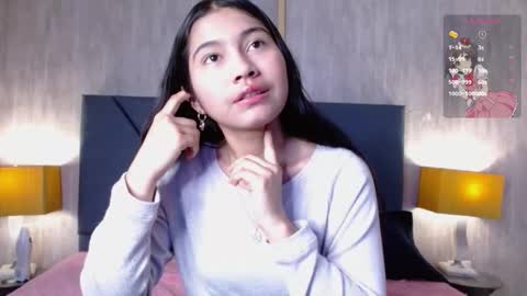 Snapshot of xaander_ chatting on 11-21-25, 03:16 aurora online show from 11-21-25, 03:16