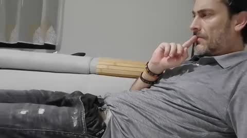 xalegarmax online show from 10-16-25, 10:33