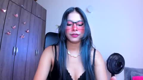 Snapshot of xallysonx_ chatting on 01-07-25, 11:26 XALLYSONX online show from 01-07-25, 11:26