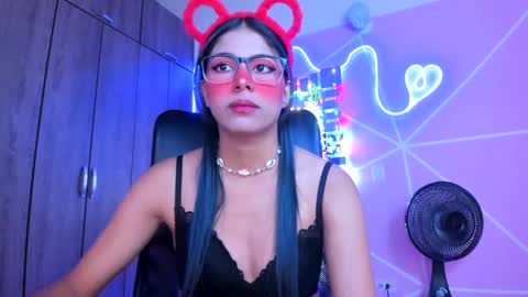 Snapshot of xallysonx_ chatting on 01-14-25, 11:20 XALLYSONX online show from 01-14-25, 11:20
