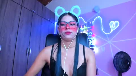 Snapshot of xallysonx_ chatting on 01-17-25, 11:38 XALLYSONX online show from 01-17-25, 11:38