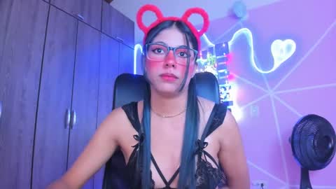 Snapshot of xallysonx_ chatting on 01-20-25, 02:25 XALLYSONX online show from 01-20-25, 02:25
