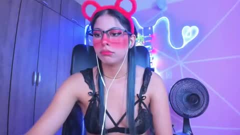 Snapshot of xallysonx_ chatting on 02-05-25, 02:26 XALLYSONX online show from 02-05-25, 02:26