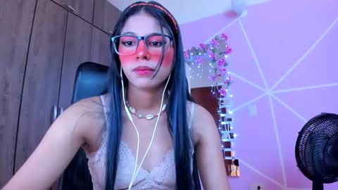 Snapshot of xallysonx_ chatting on 03-12-25, 11:31 XALLYSONX online show from 03-12-25, 11:31