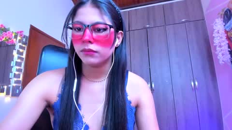 Snapshot of xallysonx_ chatting on 09-27-25, 11:26 XALLYSONX online show from 09-27-25, 11:26