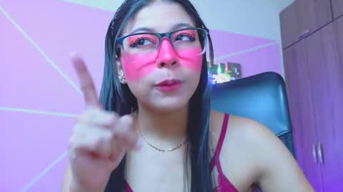 Snapshot of xallysonx_ chatting on 05-17-26, 11:50 XALLYSONX online show from 05-17-26, 11:50