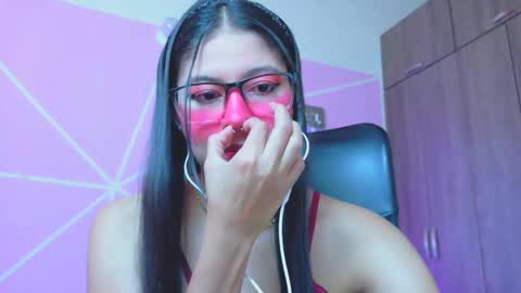 Snapshot of xallysonx_ chatting on 05-21-26, 11:39 XALLYSONX online show from 05-21-26, 11:39